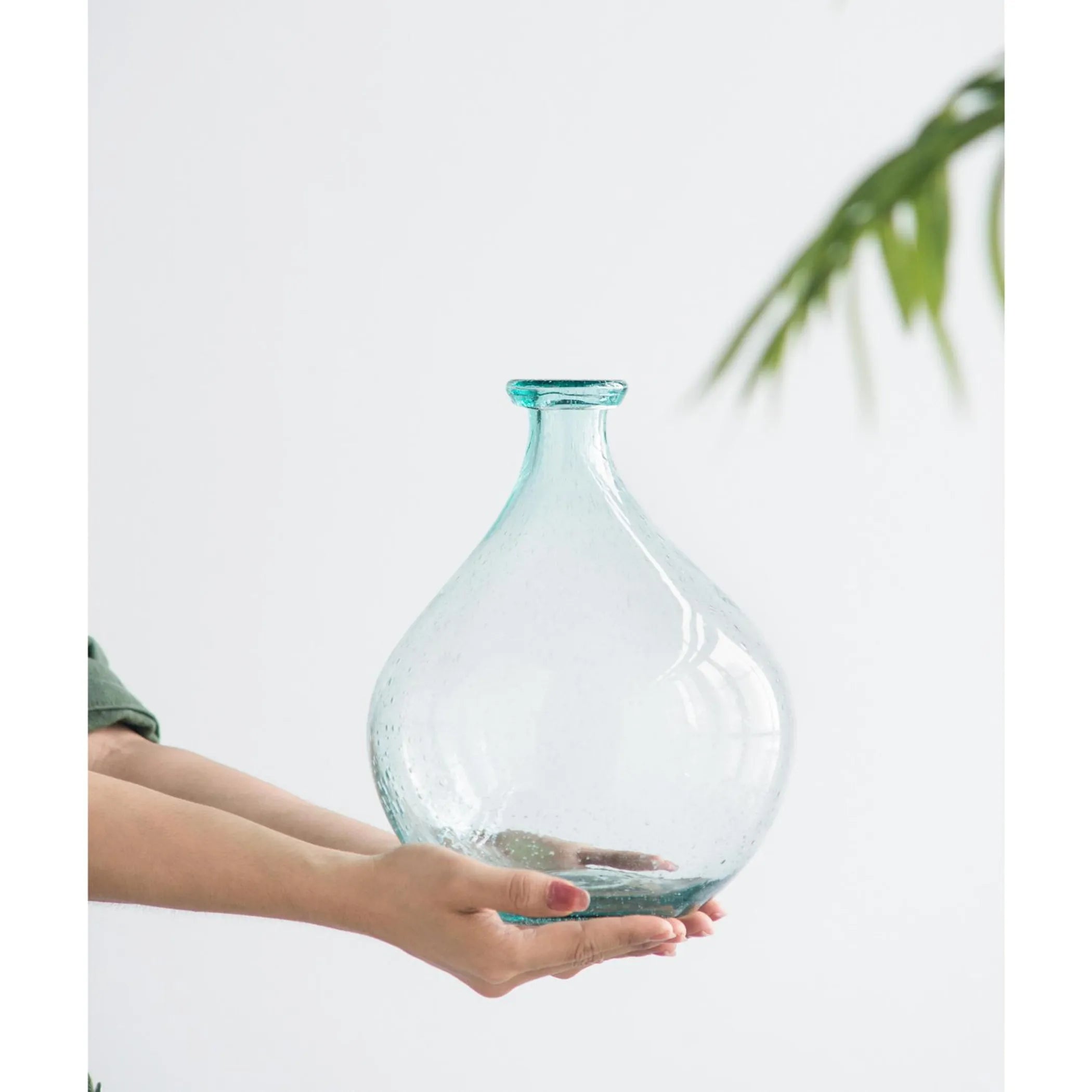 Bubble Glass Round Table Vase