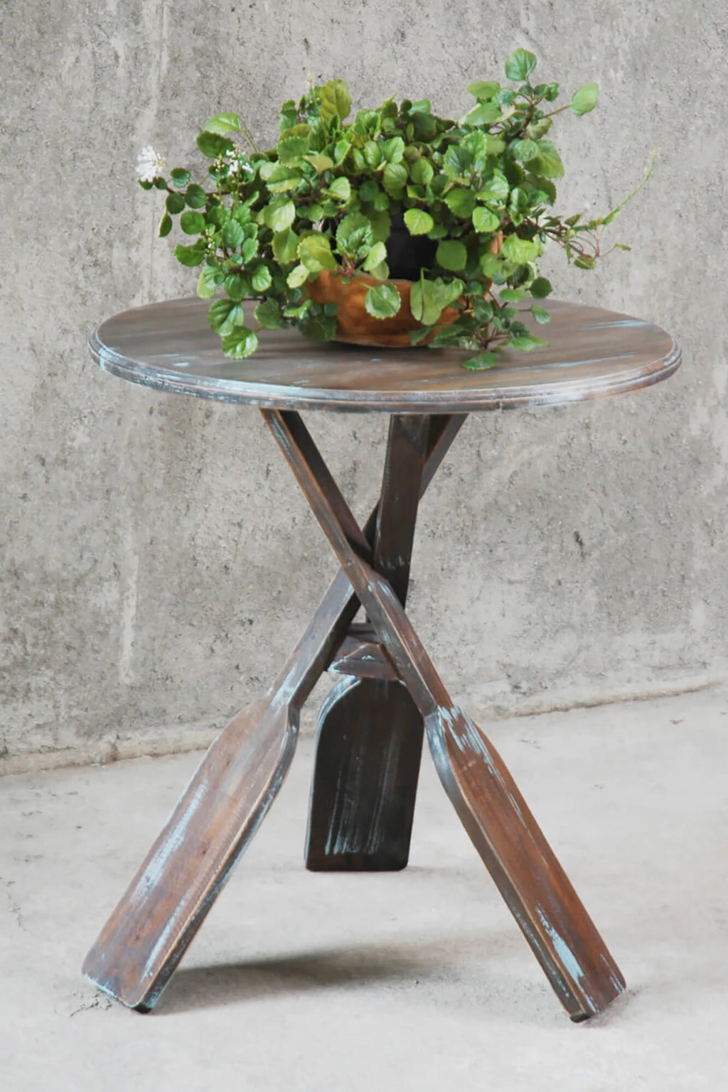 Sunset Trading Cottage Round Boat Oar Accent Table | Distressed Brown/Blue Solid Wood | Fully Assembled Nautical Stand